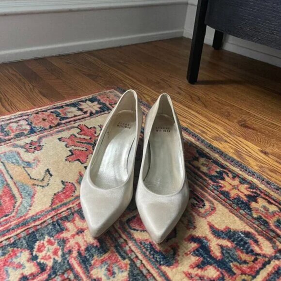 Vintage Stuart Weitzman satin kitten heels - Picture 2 of 10